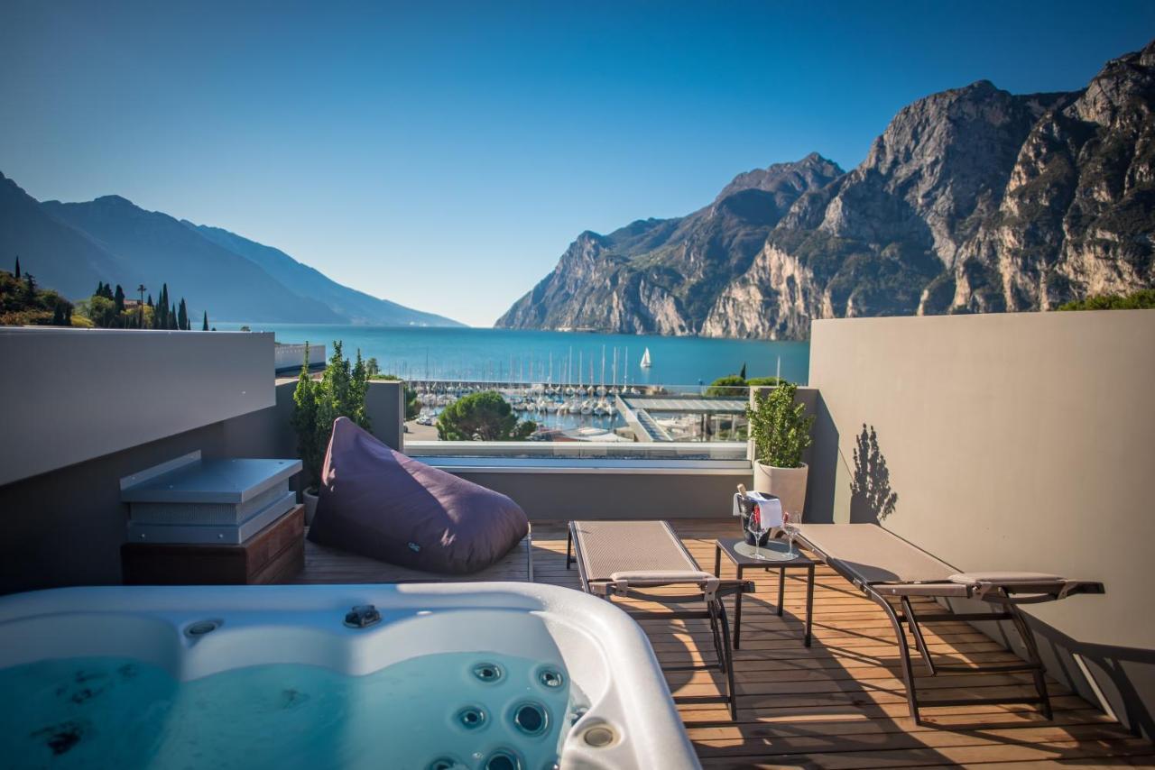 Hotel Villa Enrica ريفا ديل غاردا المظهر الخارجي الصورة